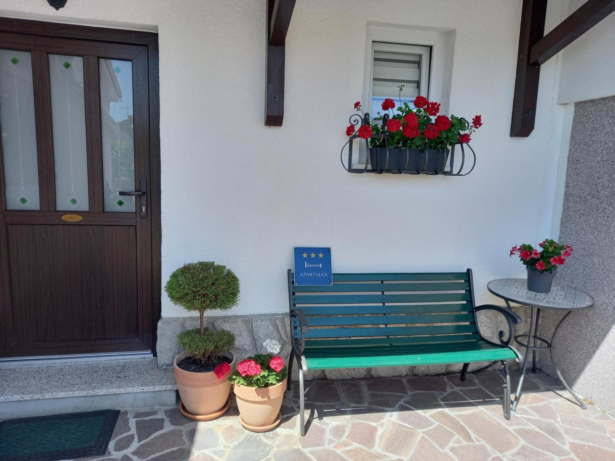 Doleco Apartment Opatija Exterior photo